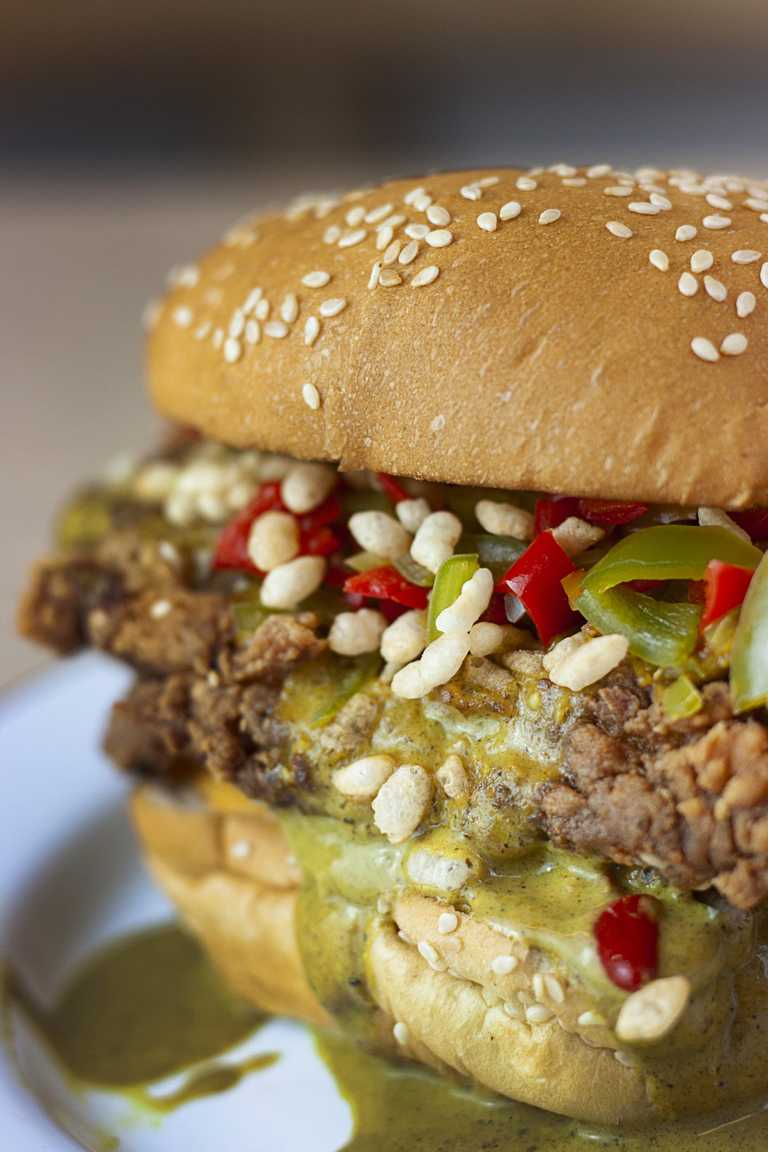 HOLY HANGOVER CURE! A 4-In-1 Burger Exists In Dublin HOLY HANGOVER CURE! A 4-In-1 Burger Exists In Dublin