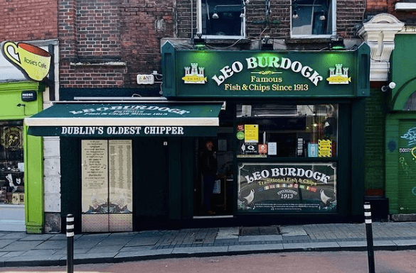 “Bleeding deadly” – Hollywood star gives verdict after sampling Leo Burdocks in town “Bleeding deadly” – Hollywood star gives verdict after sampling Leo Burdocks in town