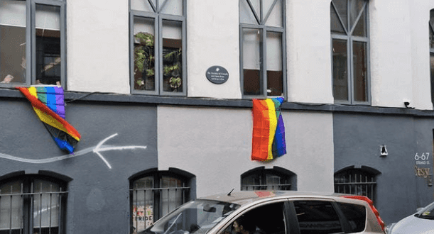 Dublin office replaces vile graffiti, aimed at neighbours Pantibar, with Pride flags Dublin office replaces vile graffiti, aimed at neighbours Pantibar, with Pride flags