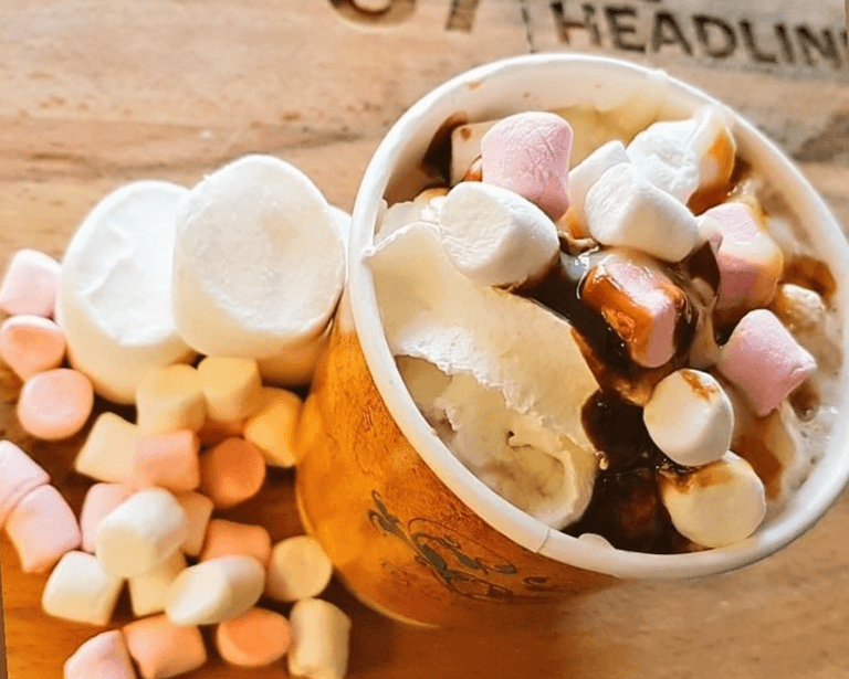 A Dublin pub is serving a boozy salted caramel hot chocolate and it’s a great big belly hug in a mug