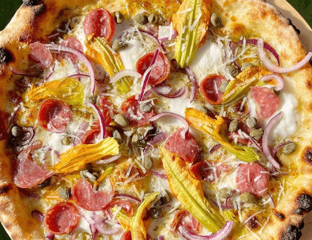 They’re back at it again – free pizza call for all Rogers and Roísins