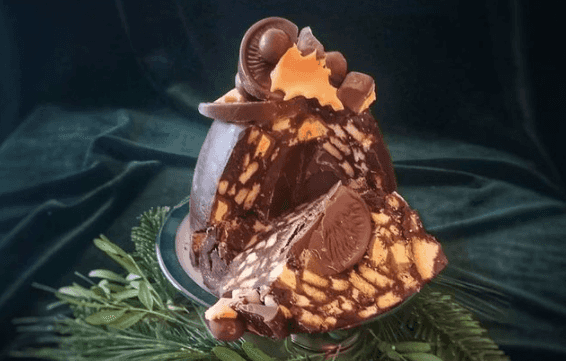 Orange chocolate lover? You need this Christmas Pud in your life
