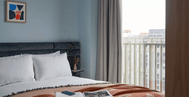 REVIEW: Spending the night with the Beckett Locke