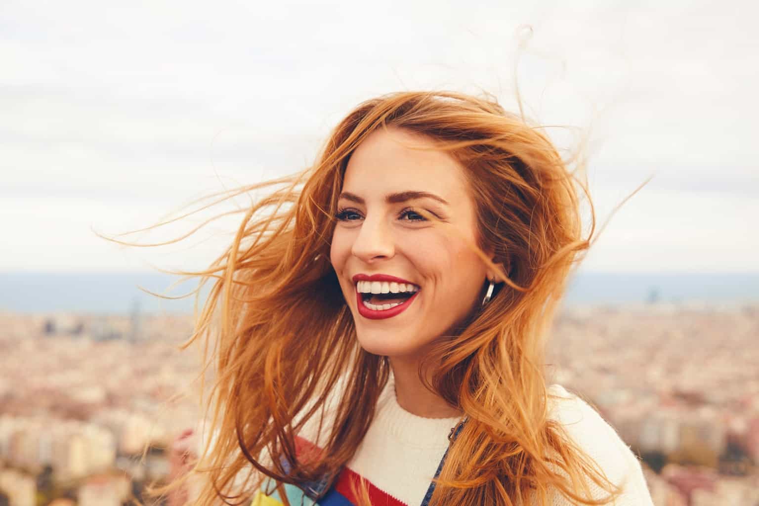 5 simple ways to build a more positive mindset, according to an Irish therapist