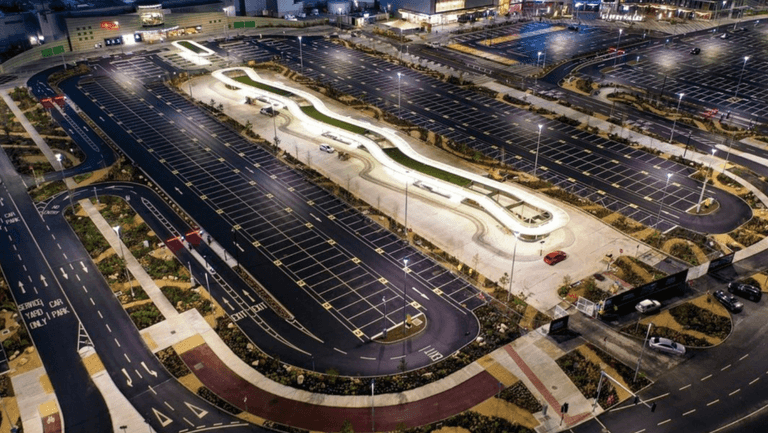 Liffey Valley welcomes new bus plaza to increase bus services amid parking fees