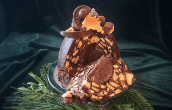 Orange chocolate lover? You need this Christmas Pud in your life