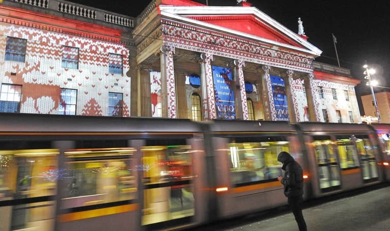 Everything you need to know about the late-night Luas services for Christmas