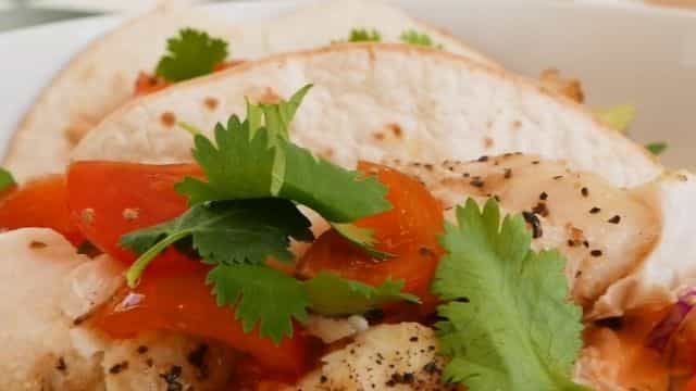 These fish tacos are the summer meal the whole family will love These fish tacos are the summer meal the whole family will love