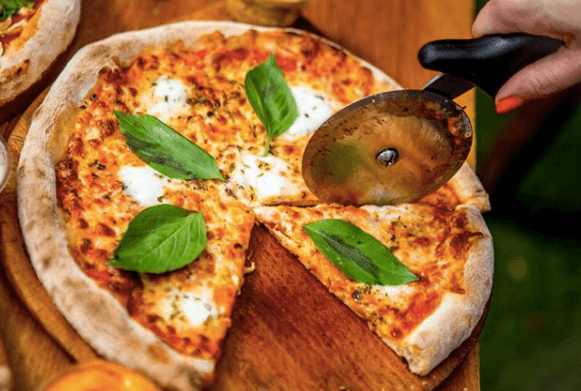 Anyone called Lisa can get free pizza in Dublin this week Anyone called Lisa can get free pizza in Dublin this week