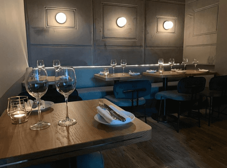 Staff morale at Dublin restaurant boosted by lovely notes from customer Staff morale at Dublin restaurant boosted by lovely notes from customer