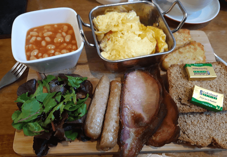 This woman’s deconstructed Irish fry served with salad has caused outrage online This woman’s deconstructed Irish fry served with salad has caused outrage online
