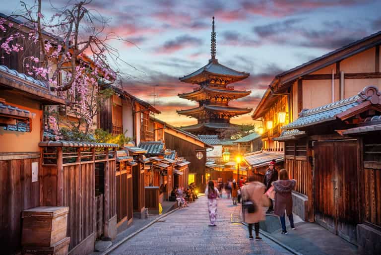 Planning that bucket list adventure? Here’s 3 once in a lifetime holidays to consider Planning that bucket list adventure? Here’s 3 once in a lifetime holidays to consider