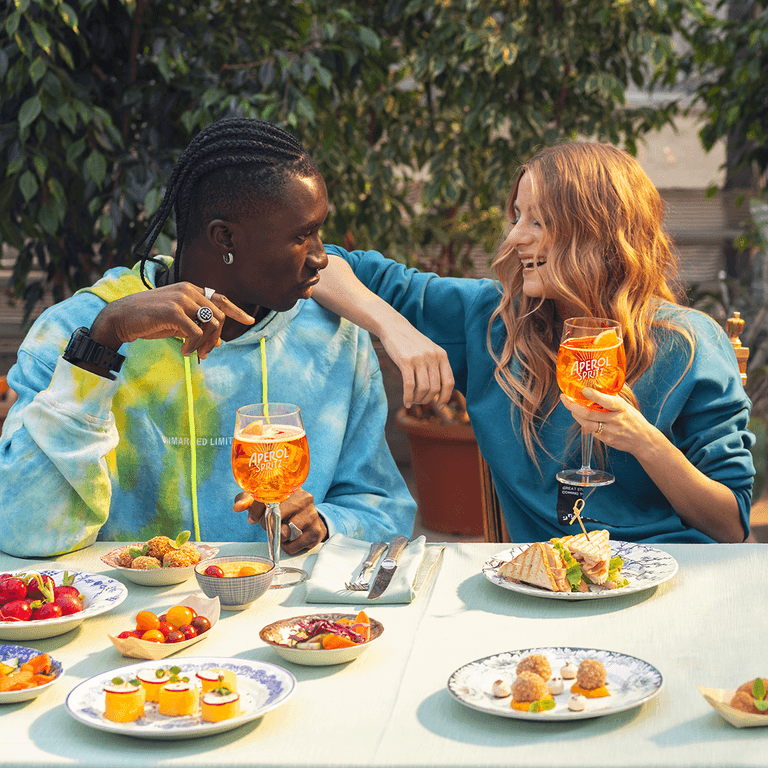 How to create the perfect Aperol Spritz at home, in 3 quick and easy steps How to create the perfect Aperol Spritz at home, in 3 quick and easy steps