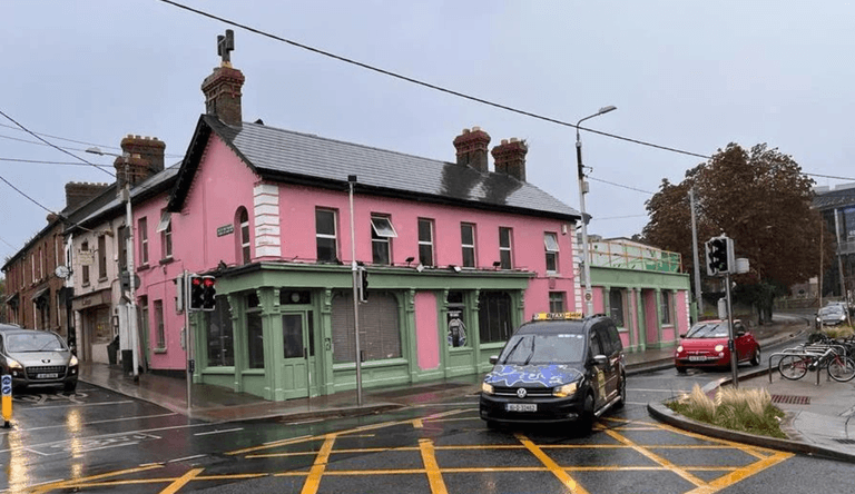 New Dundrum bar PYE opens on Friday complete with a doggy vending machine New Dundrum bar PYE opens on Friday complete with a doggy vending machine