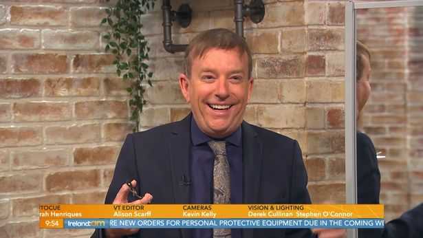 Viewers in stitches as Alan Hughes cuts his own hair on live television Viewers in stitches as Alan Hughes cuts his own hair on live television