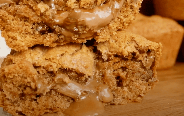 These Caramel Filled Cookie Cups are insanely good These Caramel Filled Cookie Cups are insanely good