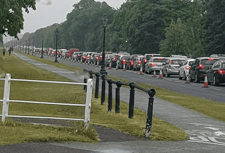 Drivers advised to avoid Phoenix Park due to extreme delays Drivers advised to avoid Phoenix Park due to extreme delays