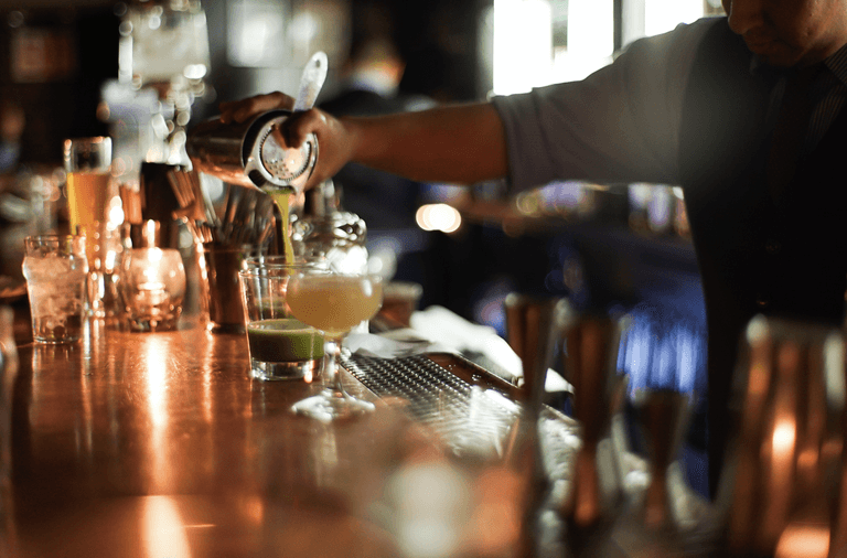 NPHET official gives reasoning behind recommended closure of Dublin pubs and restaurants NPHET official gives reasoning behind recommended closure of Dublin pubs and restaurants