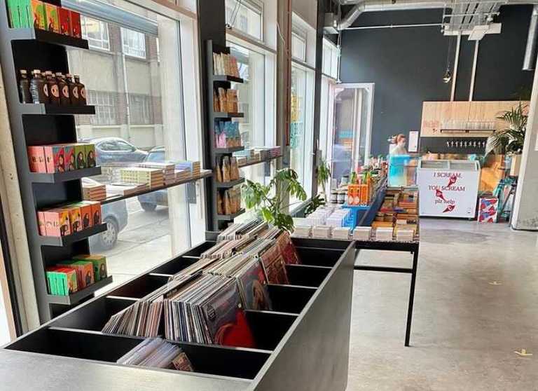 Good news – Hen’s Teeth reopens for coffee, food and treats today Good news – Hen’s Teeth reopens for coffee, food and treats today