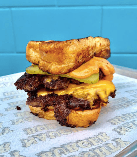 A Dublin bar has combined two of our fave dishes in one delish burger A Dublin bar has combined two of our fave dishes in one delish burger