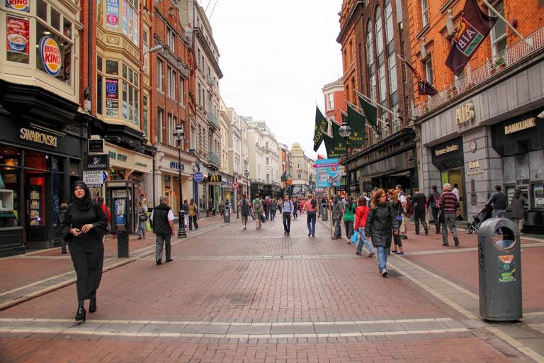Attention yummy mummys, gym huns and activewear aficionados: Lululemon is opening a store in Dublin Attention yummy mummys, gym huns and activewear aficionados: Lululemon is opening a store in Dublin