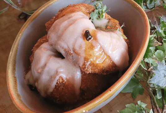 Confit duck stuffed onion rings – here’s where to get them! Confit duck stuffed onion rings – here’s where to get them!