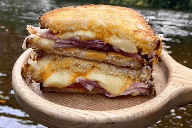 Need some lunch inspo? Our weekly sambo round up is in! Need some lunch inspo? Our weekly sambo round up is in!