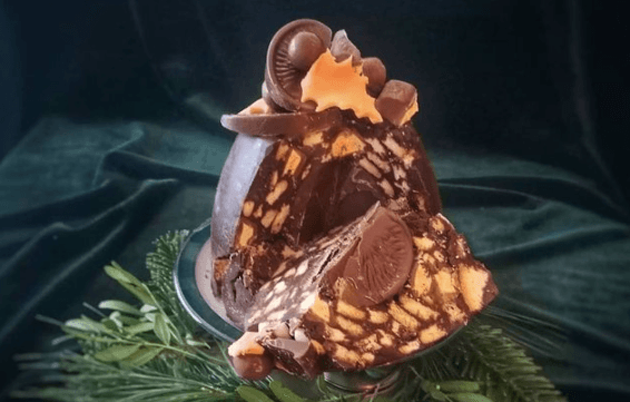 Orange chocolate lover? You need this Christmas Pud in your life Orange chocolate lover? You need this Christmas Pud in your life