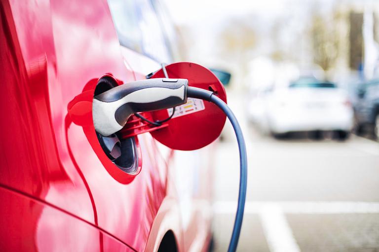 Looking to upgrade to an electric car? Here’s 5 reasons to make the switch Looking to upgrade to an electric car? Here’s 5 reasons to make the switch