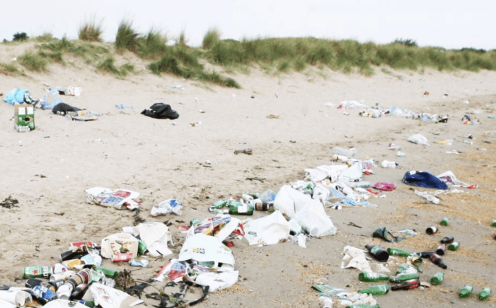 ‘It took 3 hours to clean’ Burrow Beach covered in litter following hottest day of the year ‘It took 3 hours to clean’ Burrow Beach covered in litter following hottest day of the year