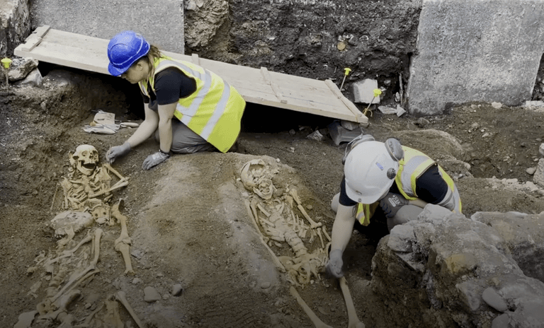 Thousand-year-old skeletons found under planned city centre hotel site Thousand-year-old skeletons found under planned city centre hotel site
