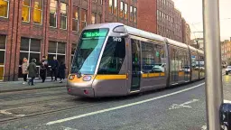 Luas power outage causes chaos for Dublin city commuters Luas power outage causes chaos for Dublin city commuters