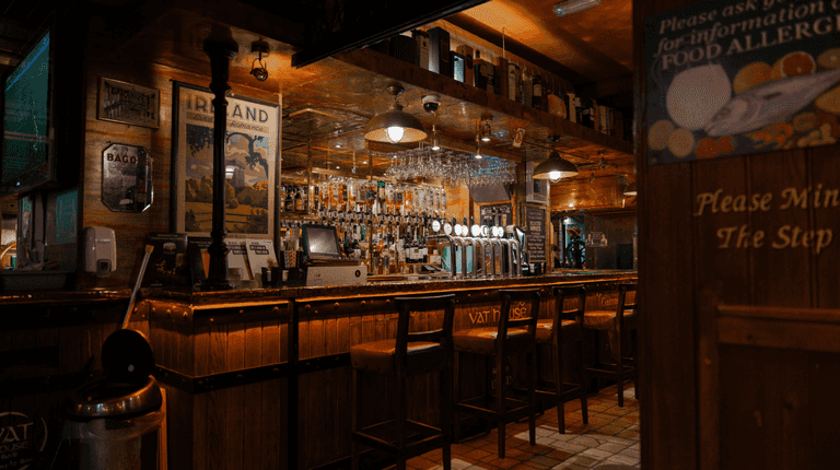 Bushmills highlight the history of Dublin pub Searsons Bushmills highlight the history of Dublin pub Searsons