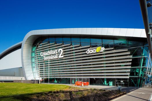 travelling dublin airport