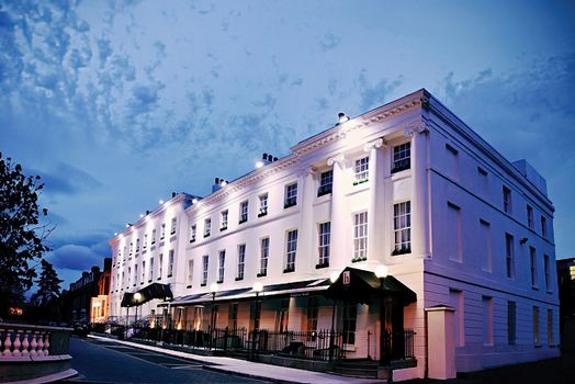 Hampton Hotel auction